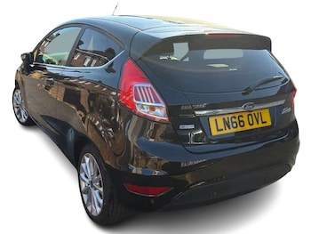 Used Ford Fiesta 2016 for sale - 79525102: Photo