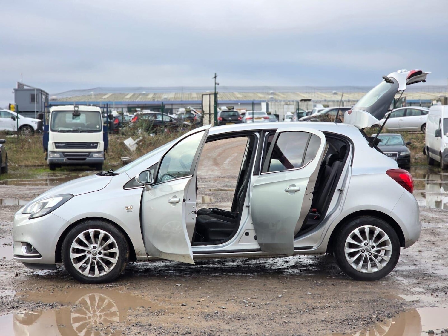 Used Vauxhall Corsa 2015 for sale - 77168668: Photo 11