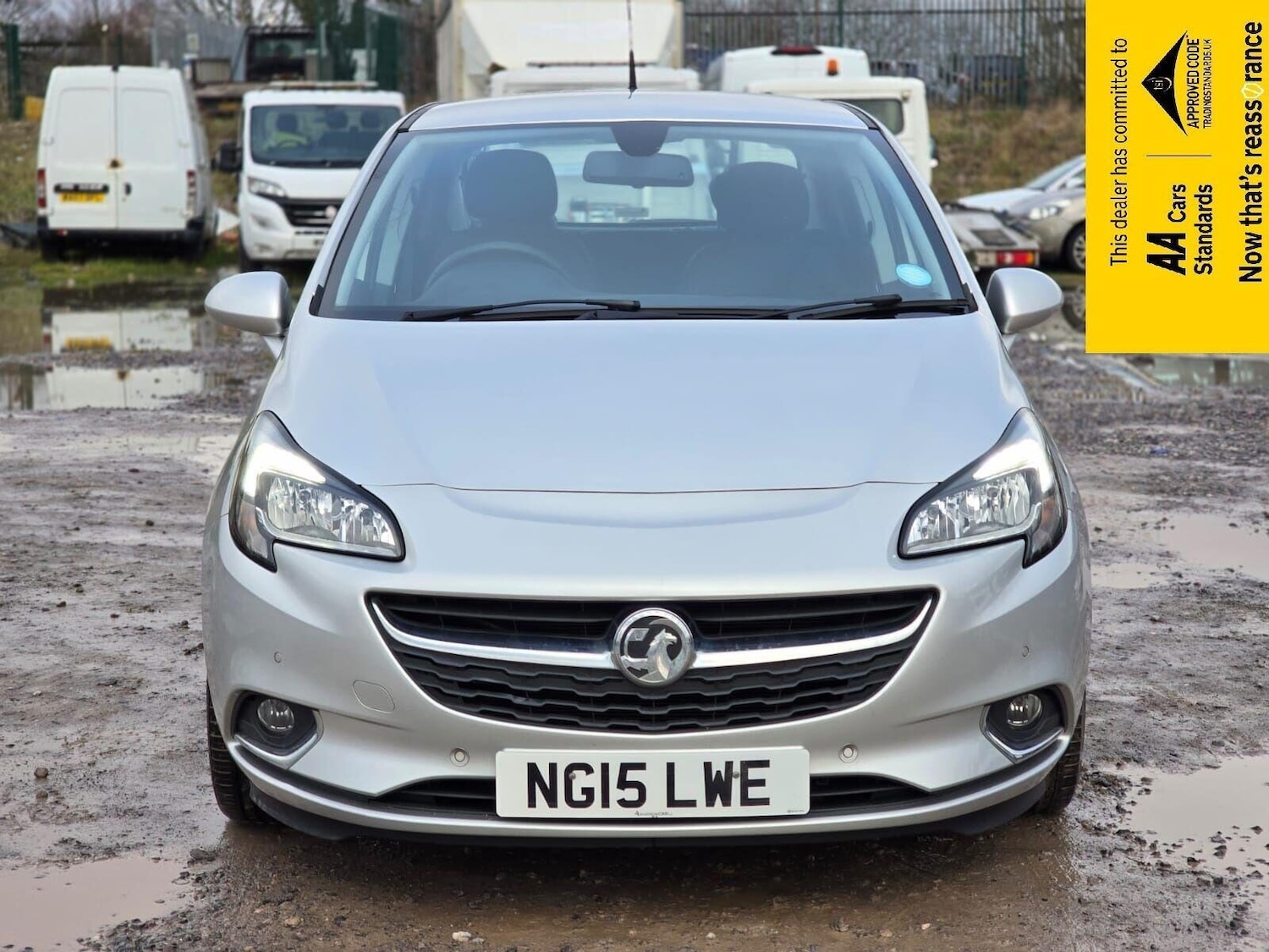 Used Vauxhall Corsa 2015 for sale - 77168668: Photo 2