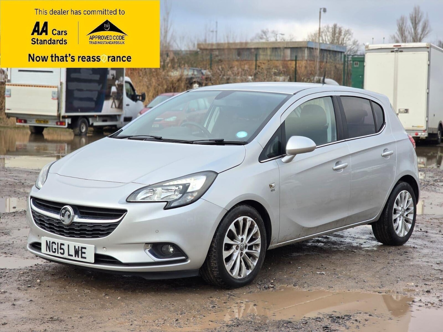 Used Vauxhall Corsa 2015 for sale - 77168668: Photo 3