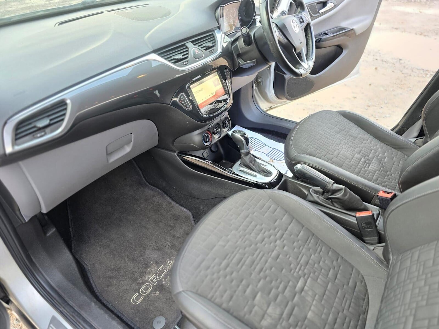 Used Vauxhall Corsa 2015 for sale - 77168668: Photo 37