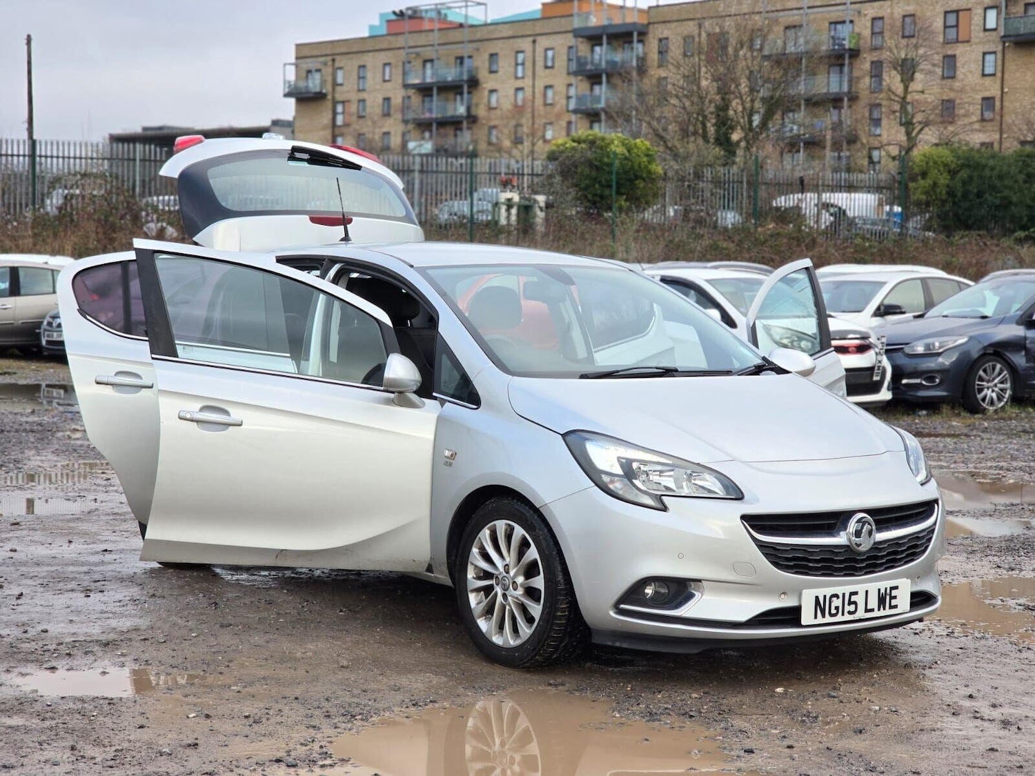 Used Vauxhall Corsa 2015 for sale - 77168668: Photo 6