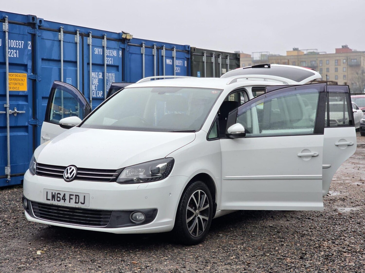 Used Volkswagen Touran 2025 for sale - 77461311: Photo 10