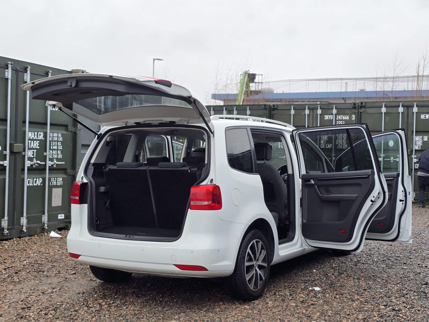 Used Volkswagen Touran 2025 for sale - 77461311: Photo 15