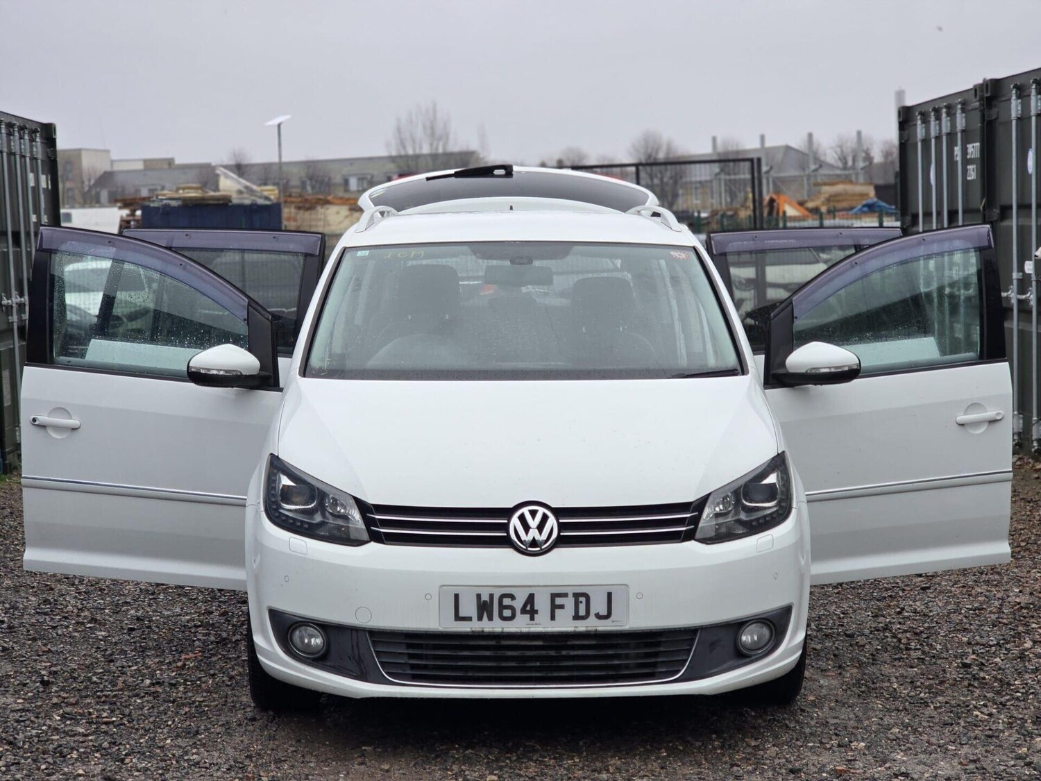 Used Volkswagen Touran 2025 for sale - 77461311: Photo 9