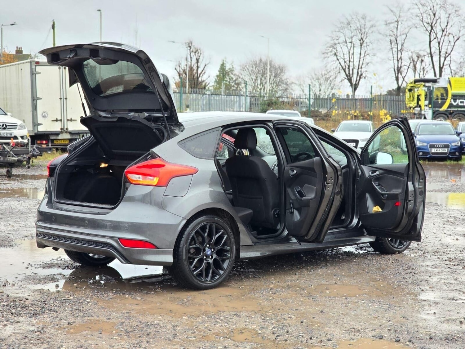 Used Ford Focus 2017 for sale - 77889297: Photo 16