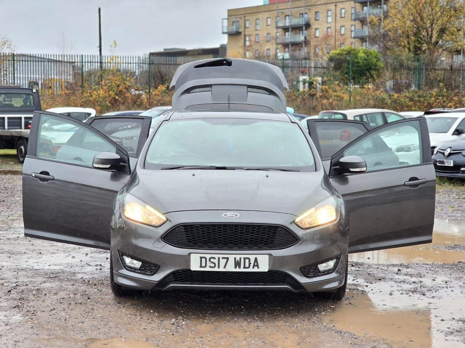 Used Ford Focus 2017 for sale - 77889297: Photo 8