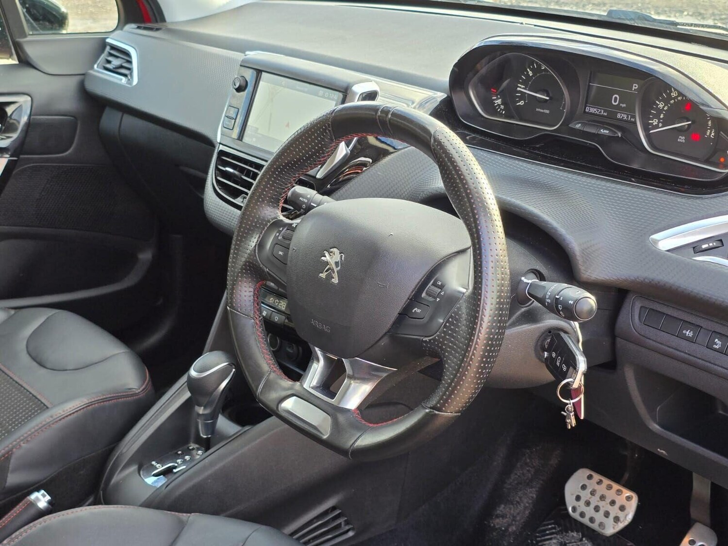 Used Peugeot 208 2018 for sale - 76883899: Photo 35