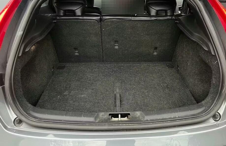 Used Volvo V40 2018 for sale - 77474695: Photo 13