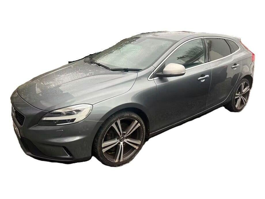 Used Volvo V40 2018 for sale - 77474695: Photo 2