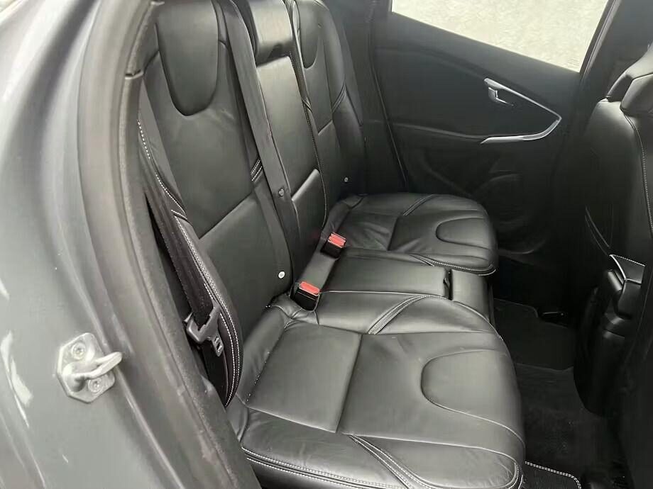 Used Volvo V40 2018 for sale - 77474695: Photo 7