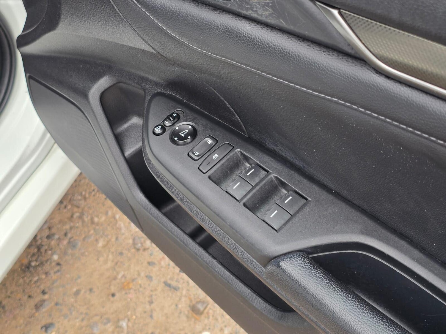 Used Honda Civic 2017 for sale - 76391341: Photo 33