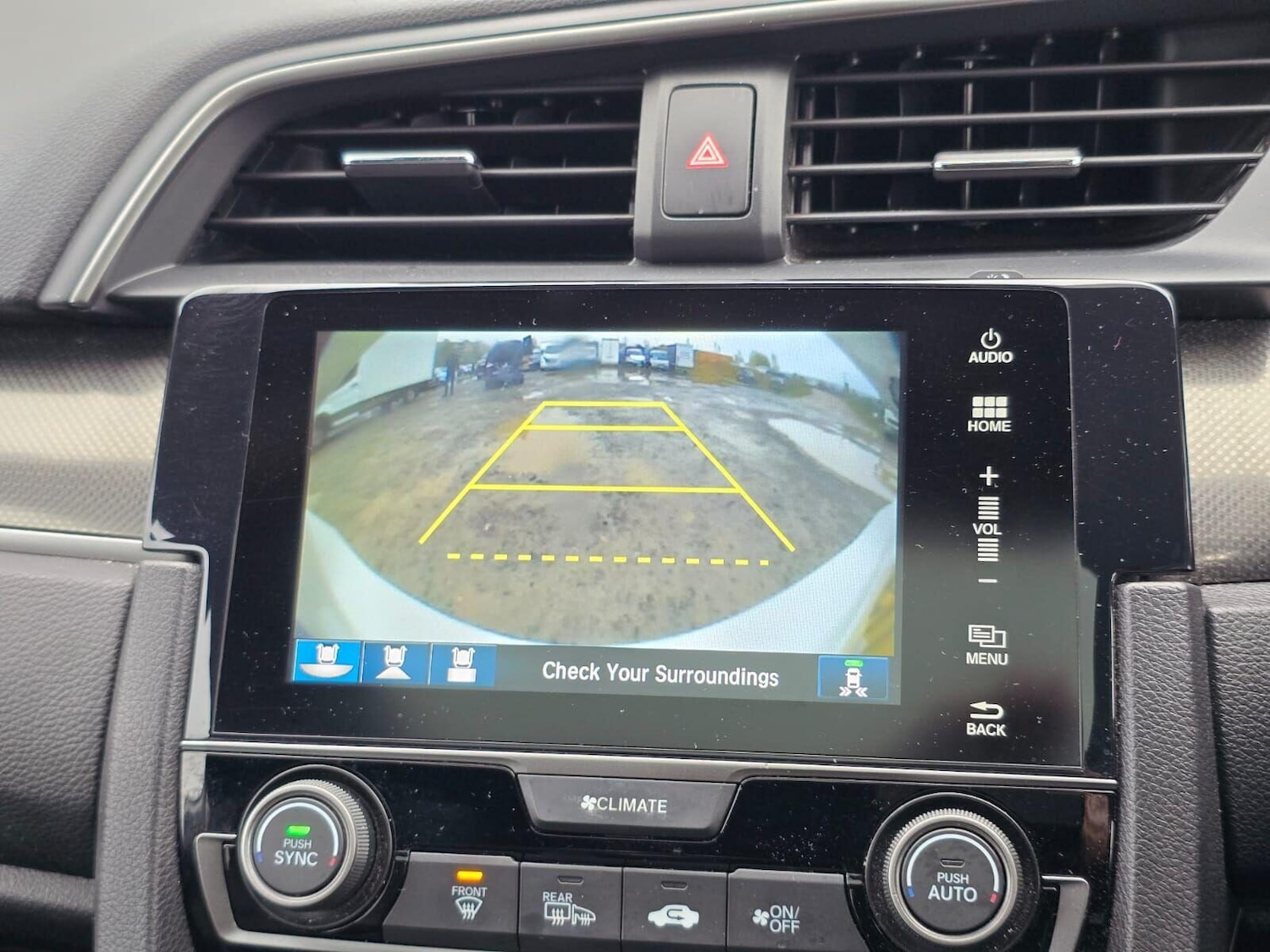 Used Honda Civic 2017 for sale - 76391341: Photo 35