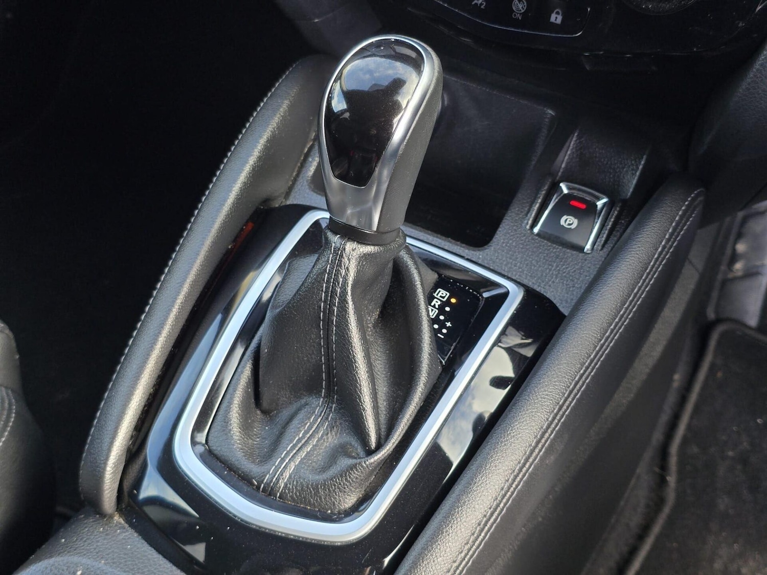 Used Nissan Qashqai 2018 for sale - 77662049: Photo 16