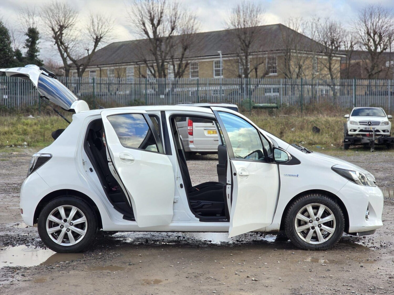 Used Toyota Yaris 2014 for sale - 78190756: Photo 16