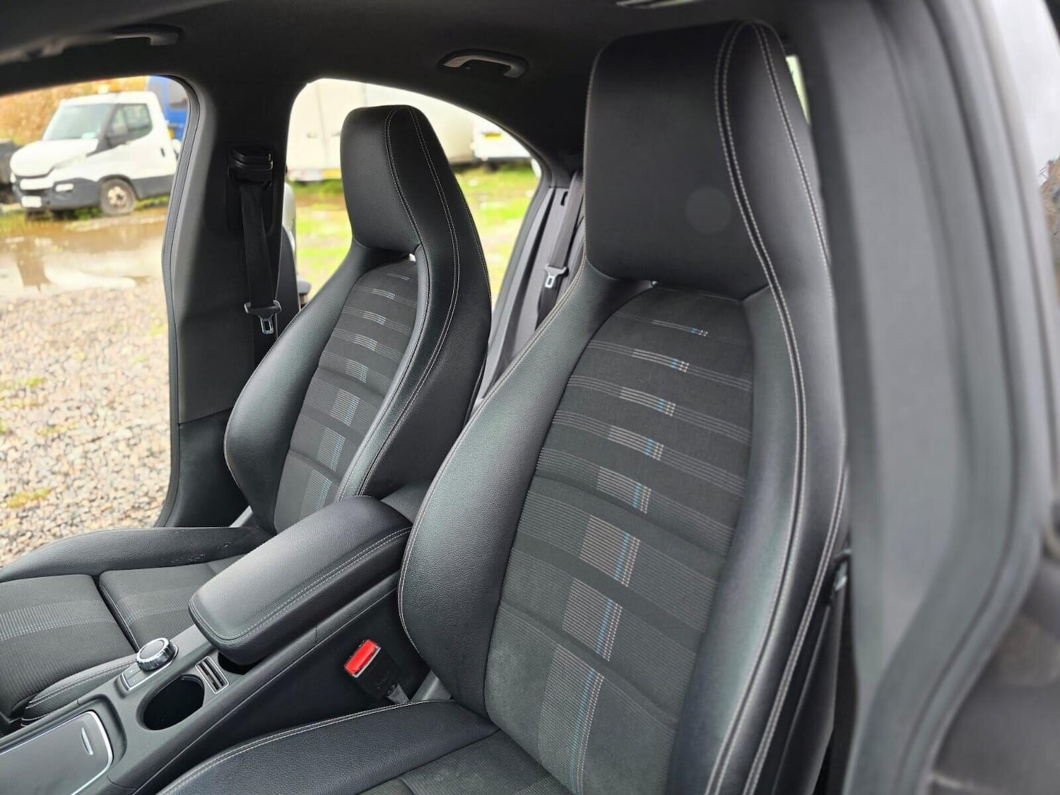 Used Mercedes-Benz CLA 2016 for sale - 76558417: Photo 41