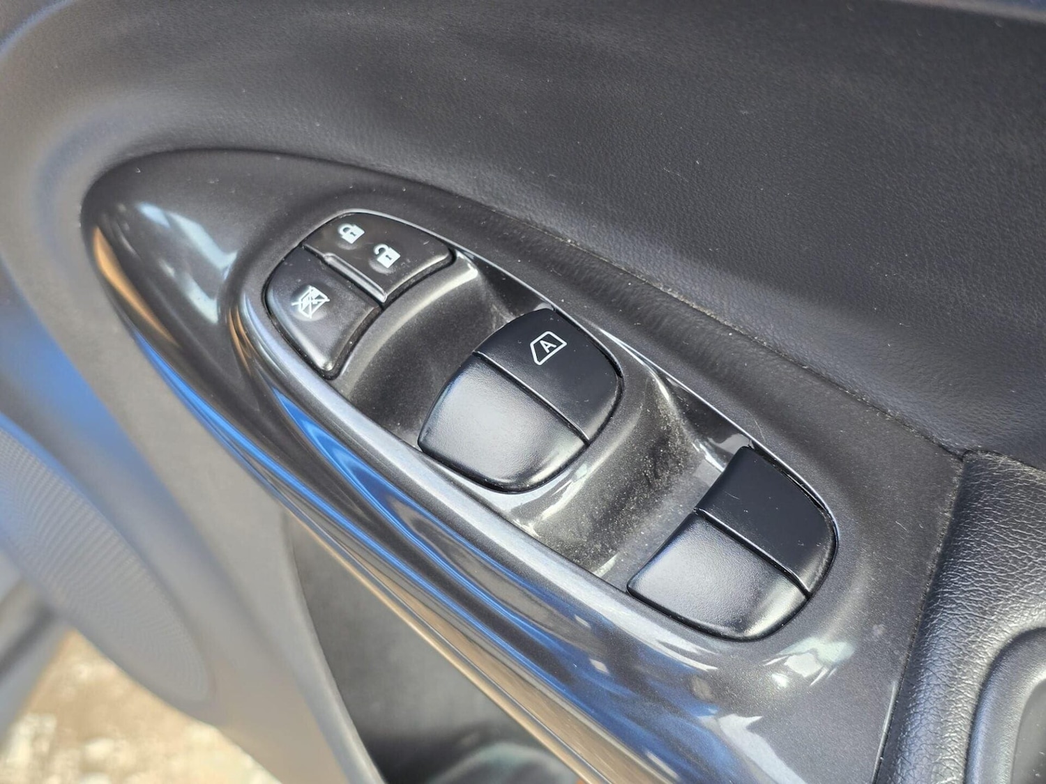 Used Nissan Juke 2018 for sale - 77790282: Photo 28