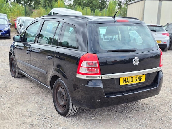 Used Vauxhall Zafira 2010 for sale - 75712236: Photo 4