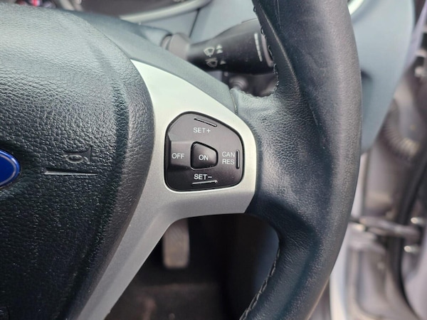 Used Ford Fiesta 2011 for sale - 76101197: Photo 26