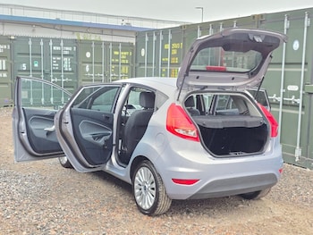 Used Ford Fiesta 2011 for sale - 76101197: Photo 4