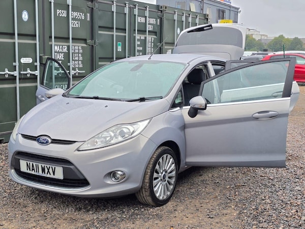 Used Ford Fiesta 2011 for sale - 76101197: Photo 8