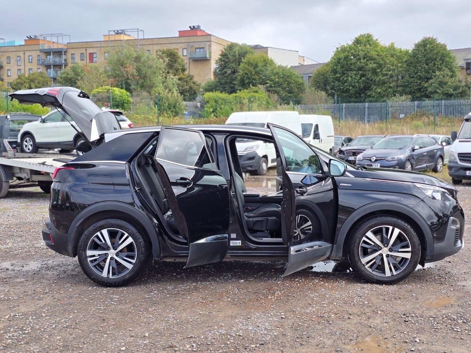 Used Peugeot 3008 2017 for sale - 76616975: Photo 14