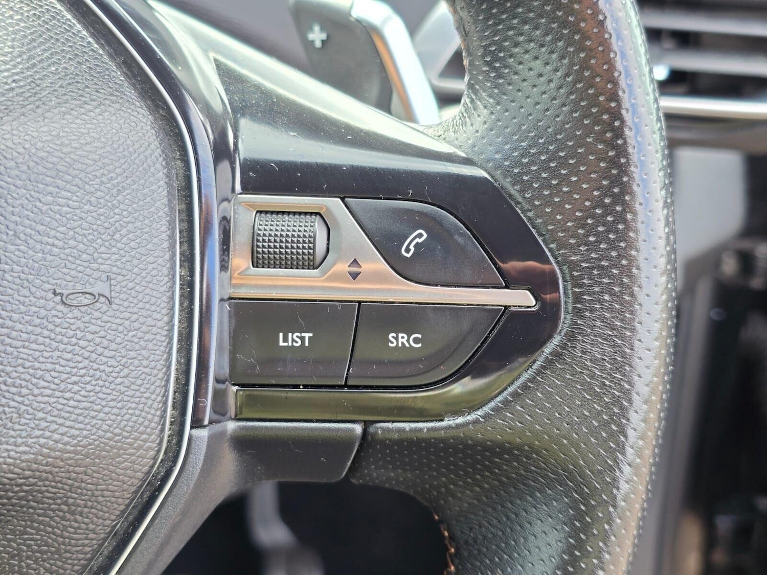 Used Peugeot 3008 2017 for sale - 76616975: Photo 28