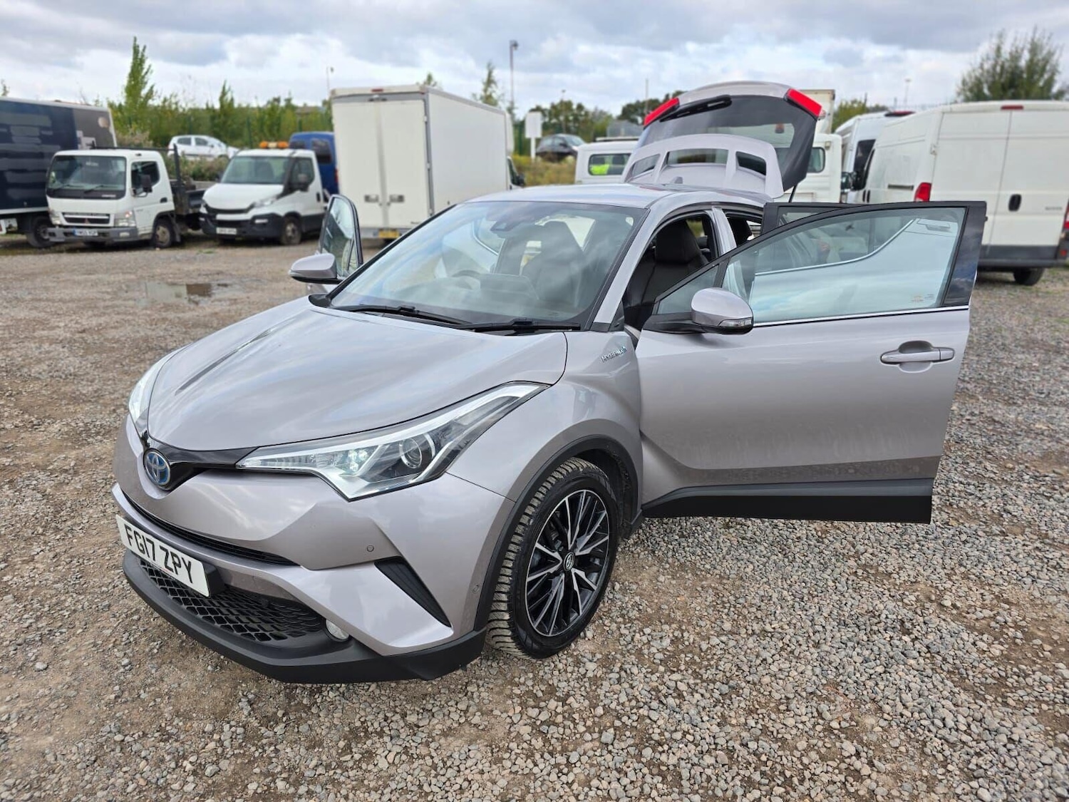 Used Toyota C-HR 2017 for sale - 76578233: Photo 10