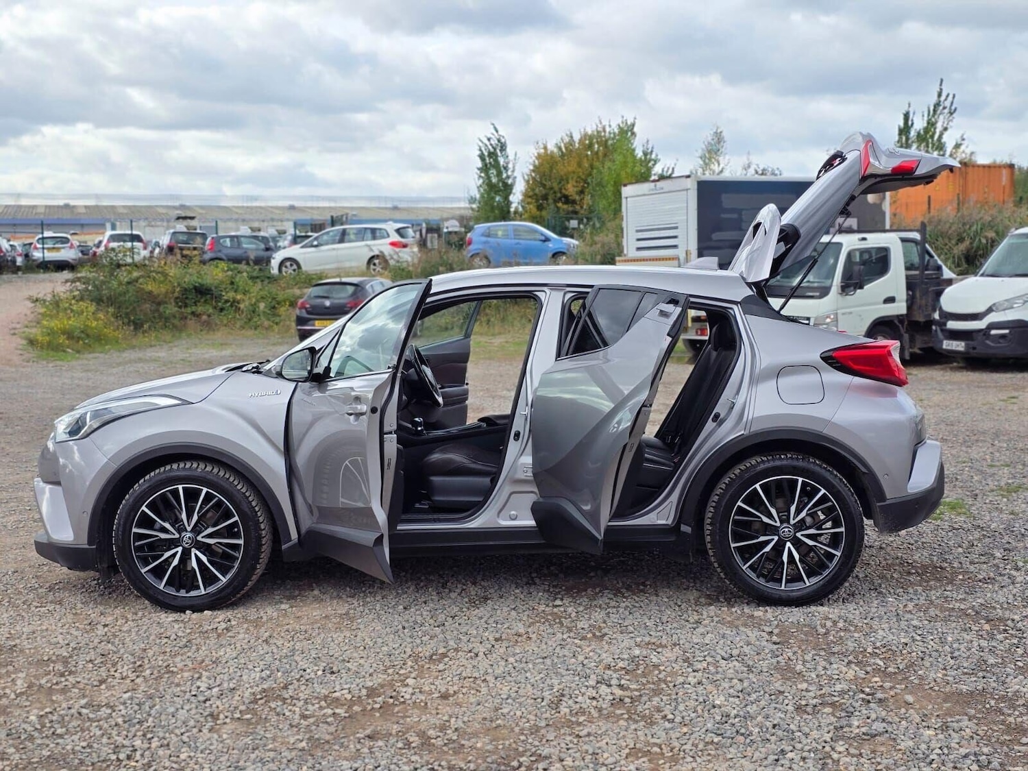 Used Toyota C-HR 2017 for sale - 76578233: Photo 13