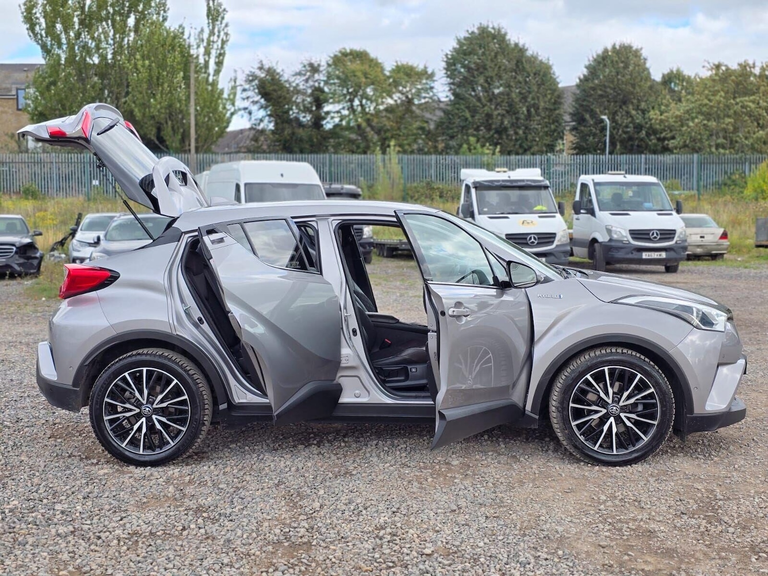 Used Toyota C-HR 2017 for sale - 76578233: Photo 16