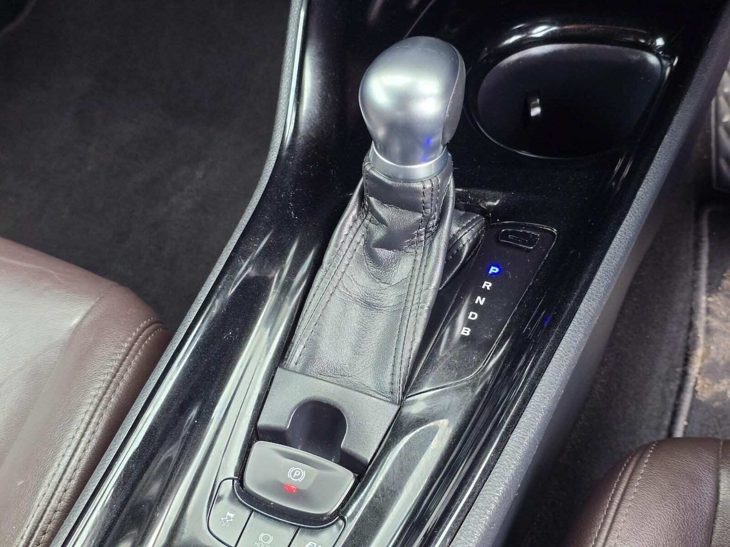 Used Toyota C-HR 2017 for sale - 76578233: Photo 24