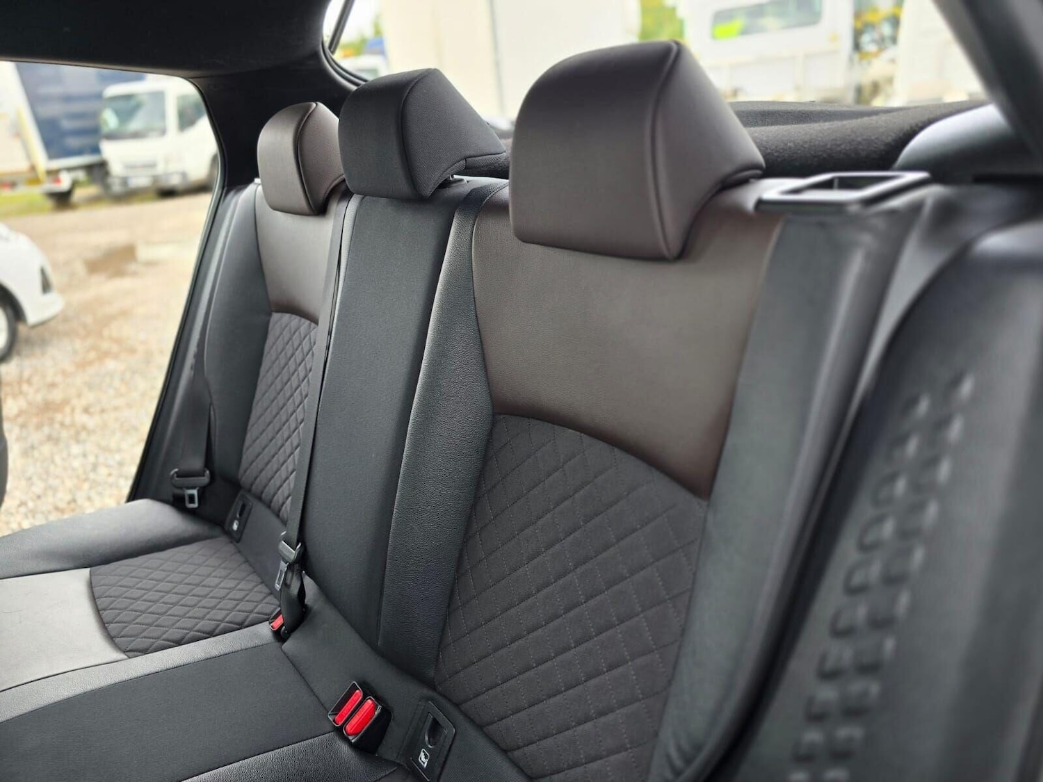 Used Toyota C-HR 2017 for sale - 76578233: Photo 27