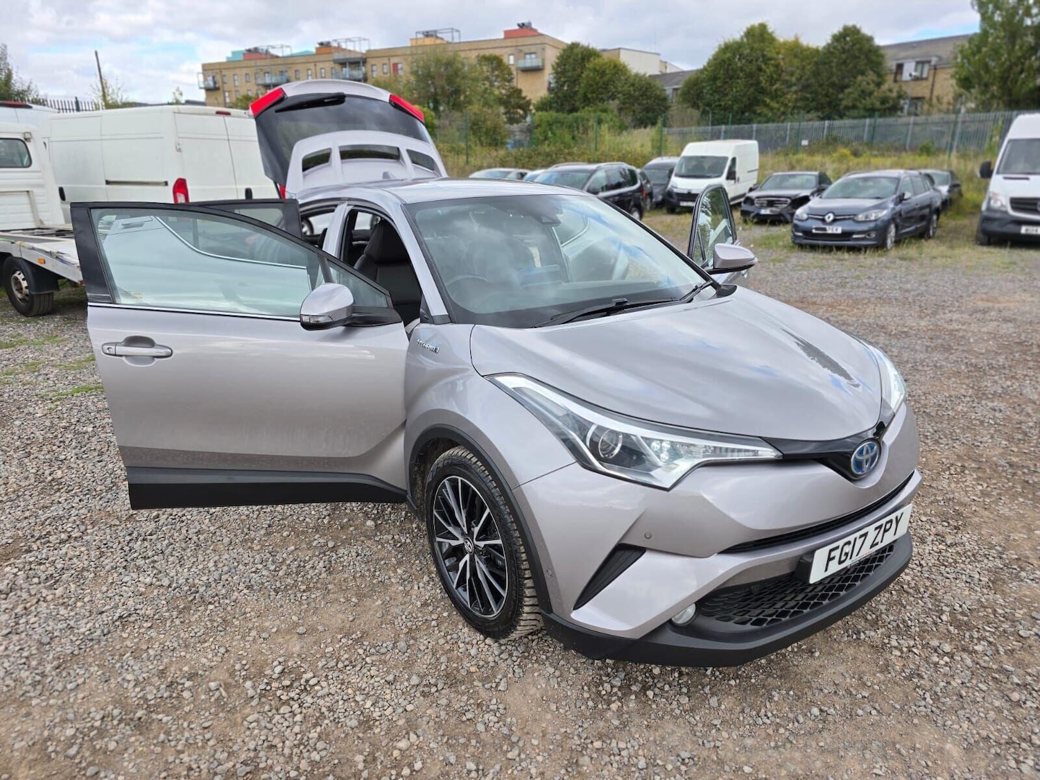 Used Toyota C-HR 2017 for sale - 76578233: Photo 6