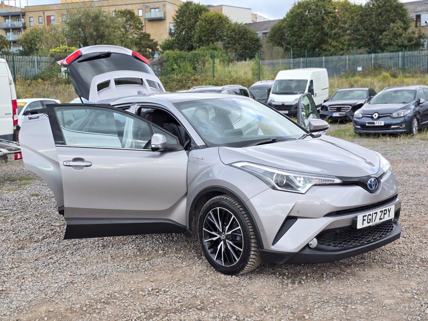 Used Toyota C-HR 2017 for sale - 76578233: Photo 7