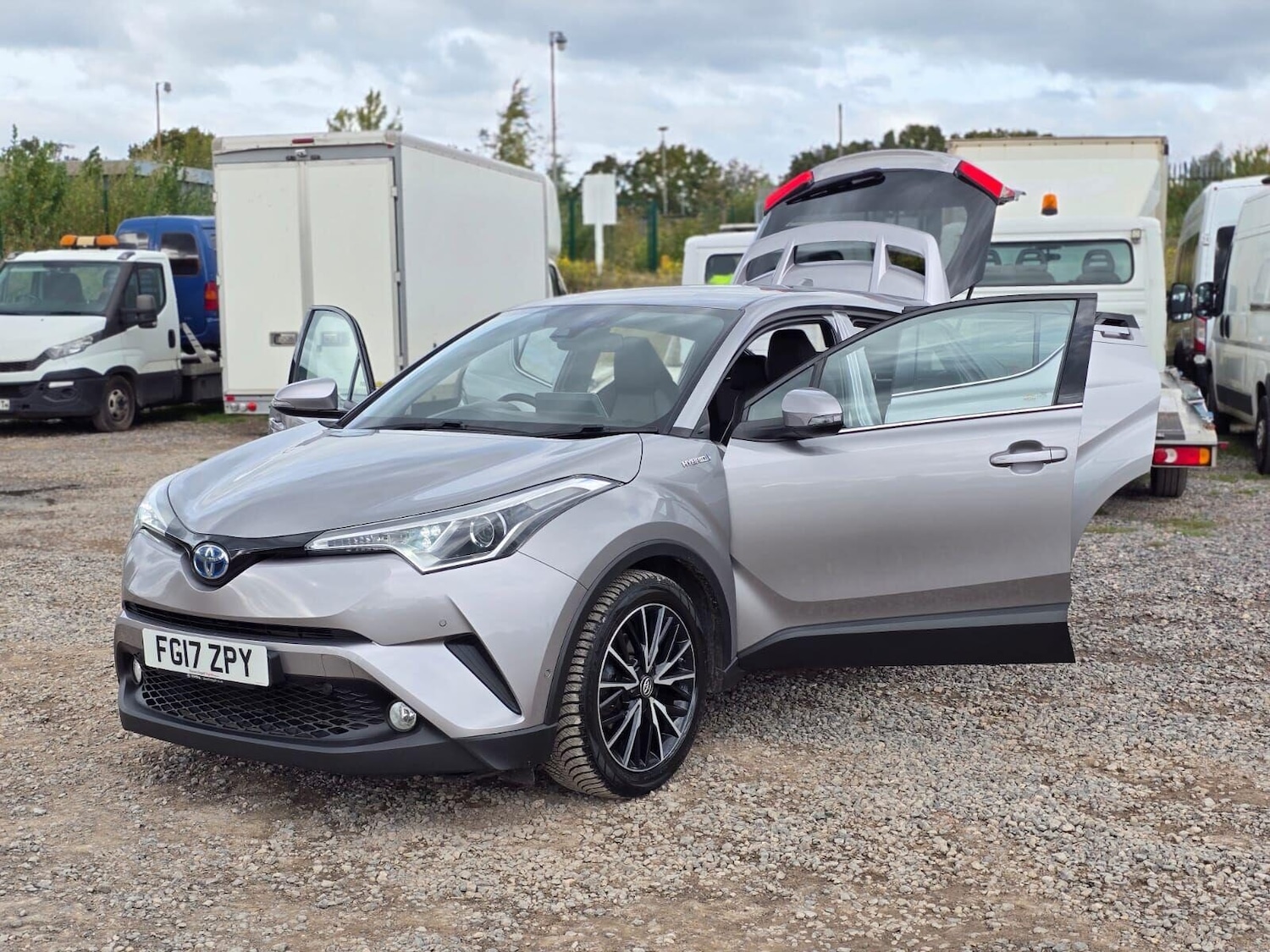 Used Toyota C-HR 2017 for sale - 76578233: Photo 9