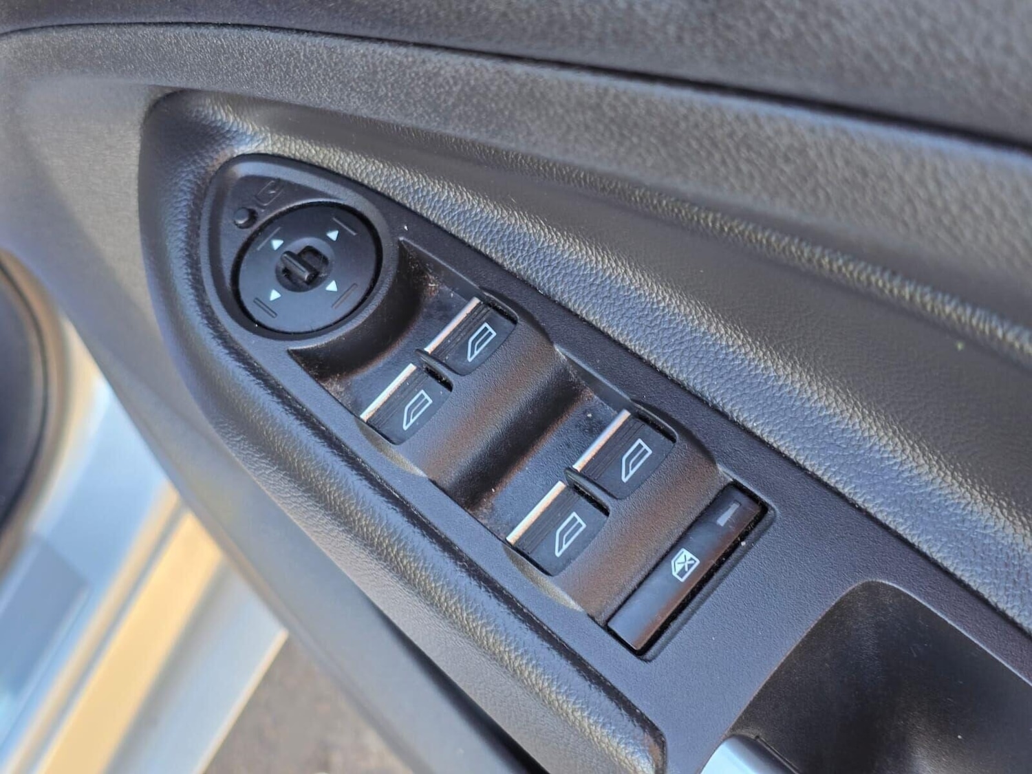 Used Ford Kuga 2017 for sale - 76847746: Photo 32