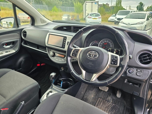 Used Toyota Yaris 2015 for sale - 75789768: Photo 17