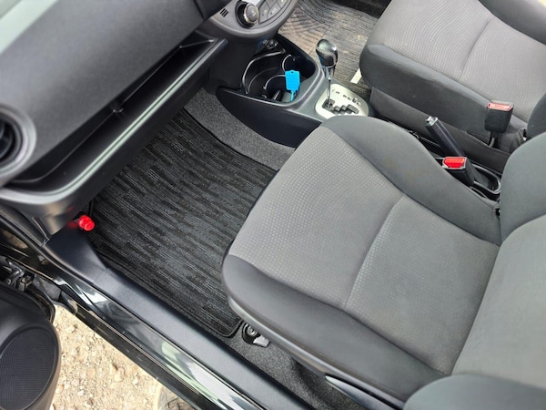 Used Toyota Yaris 2015 for sale - 75789768: Photo 24