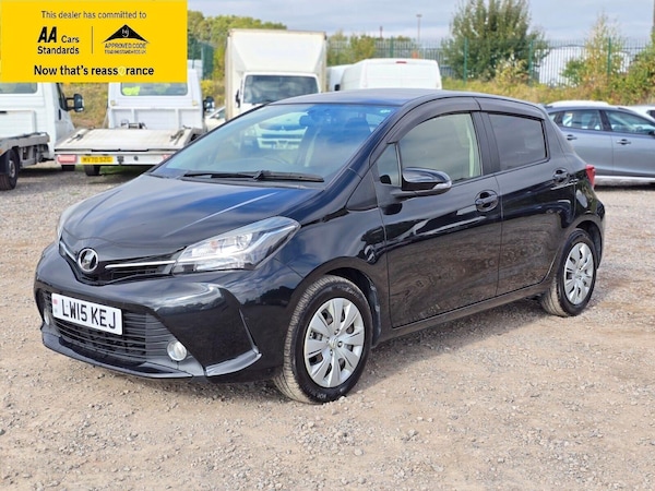 Used Toyota Yaris 2015 for sale - 75789768: Photo 3