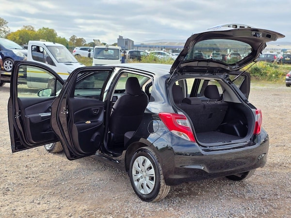 Used Toyota Yaris 2015 for sale - 75789768: Photo 8