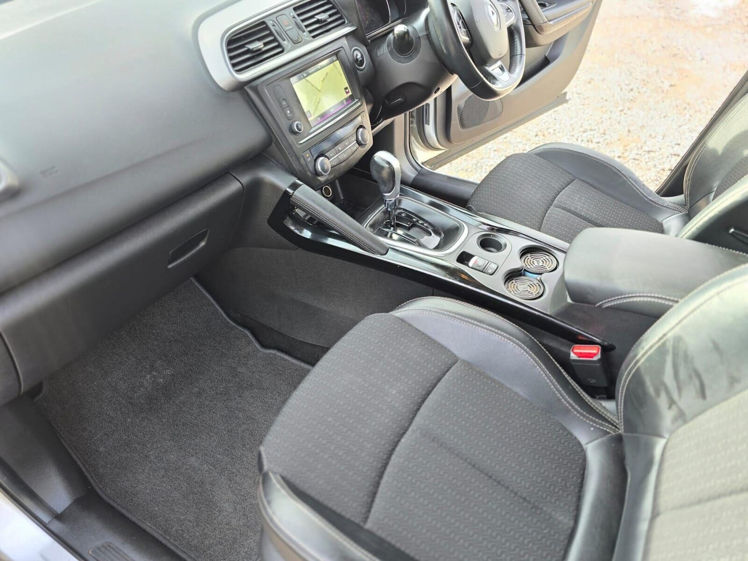 Used Renault Kadjar 2017 for sale - 76257149: Photo 37