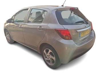 Used Toyota Yaris 2015 for sale - 78996957: Photo