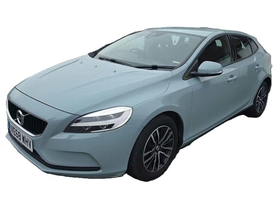 Used Volvo V40 2018 for sale - 77820365: Photo 2