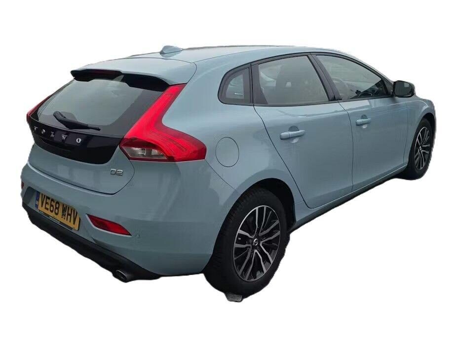 Used Volvo V40 2018 for sale - 77820365: Photo 4
