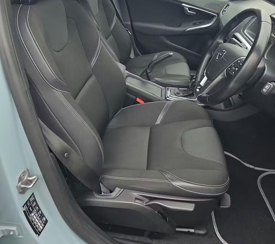 Used Volvo V40 2018 for sale - 77820365: Photo 6