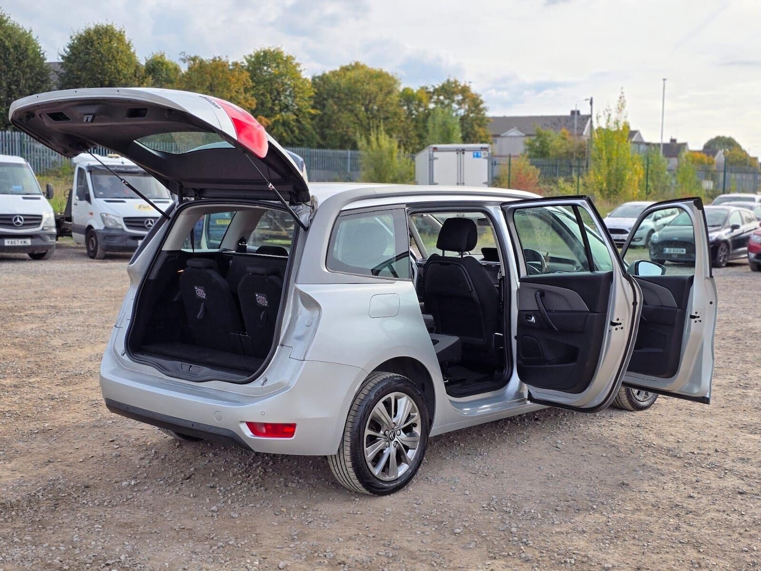 Used Citroen C4 Grand Picasso 2016 for sale - 76106778: Photo 15