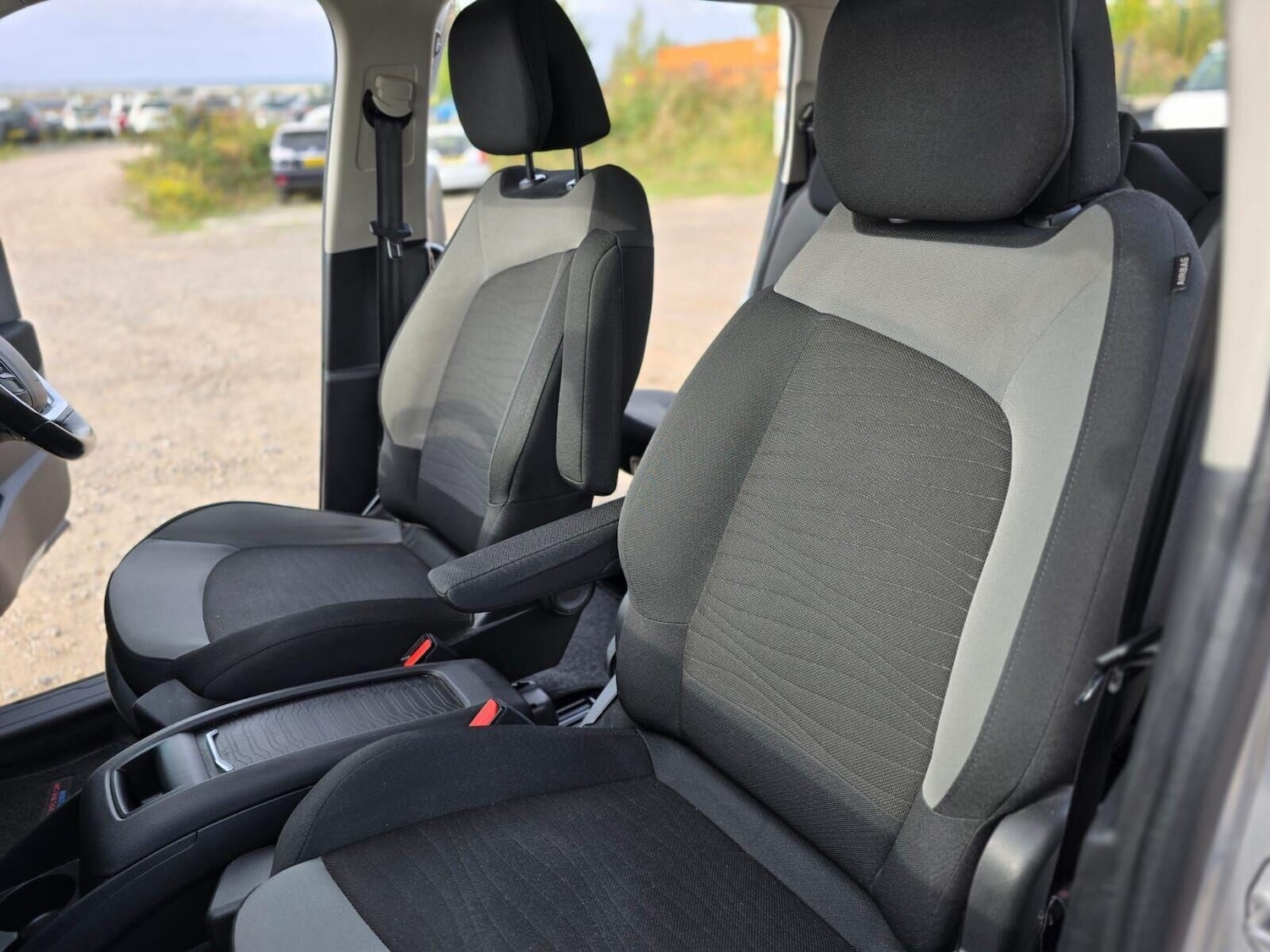 Used Citroen C4 Grand Picasso 2016 for sale - 76106778: Photo 31