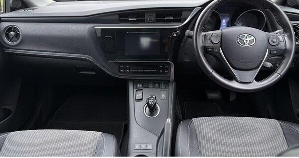 Used Toyota Auris 2015 for sale - 76334338: Photo 6