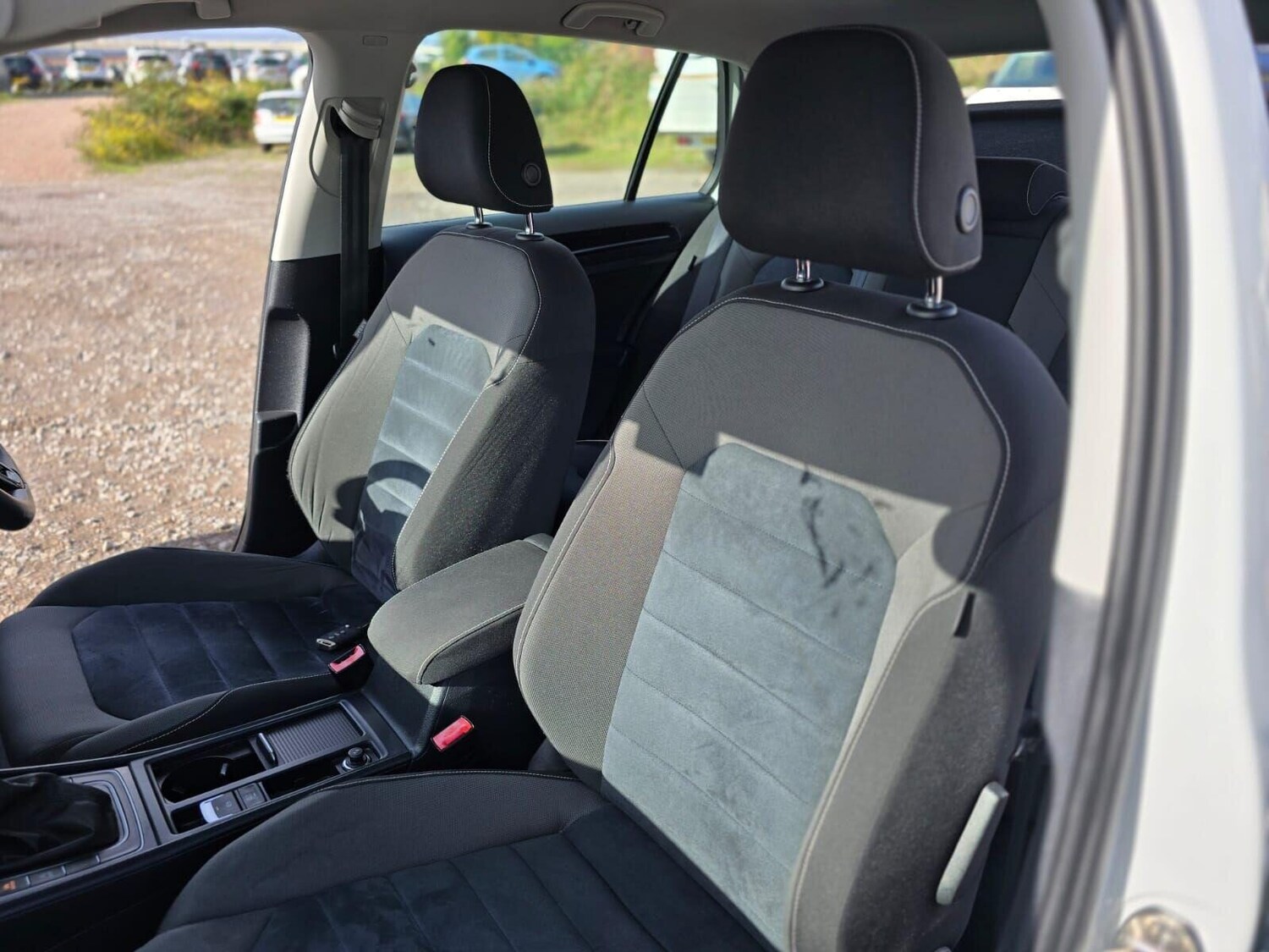 Used Volkswagen Golf 2015 for sale - 76181262: Photo 43