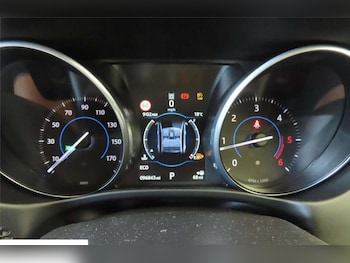 Used Jaguar XE 2016 for sale - 78926619: Photo